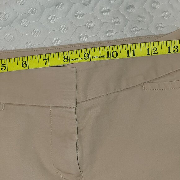 ANN TAYLOR LOFT MARISA TAPERED KHAKI COLOR CAPRI PANTS - SIZE 2 - Picture 6 of 17